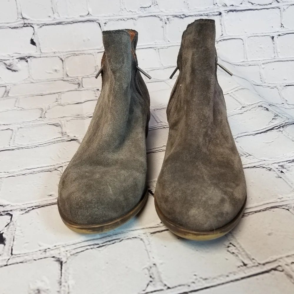 Lucky Brand Brenon gray suede booties